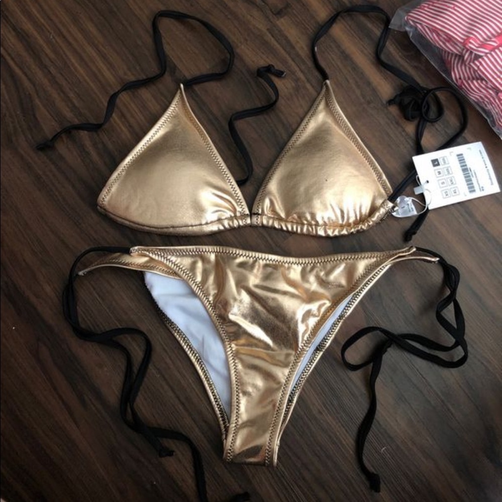 NEW Women’s swimsuit size L